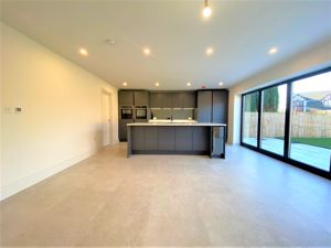 Photo 28- click for photo gallery